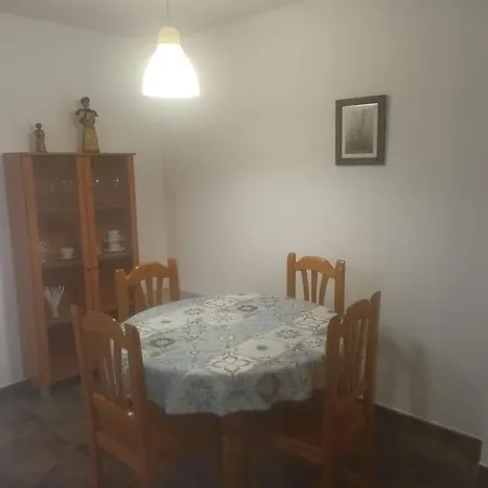 Apartamento Calle De La Cordera, 3 דירה *
